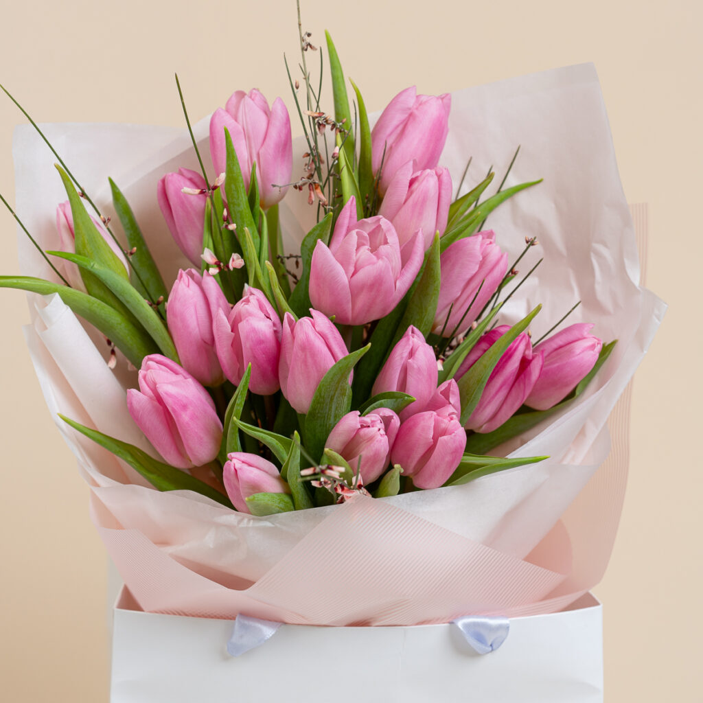 Buchet 15 lalele roz-1