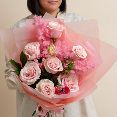 Buchet Roz Delicat cu Trandafiri
