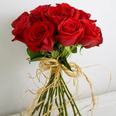 buchet de 9 trandafiri rosii 1.jpg