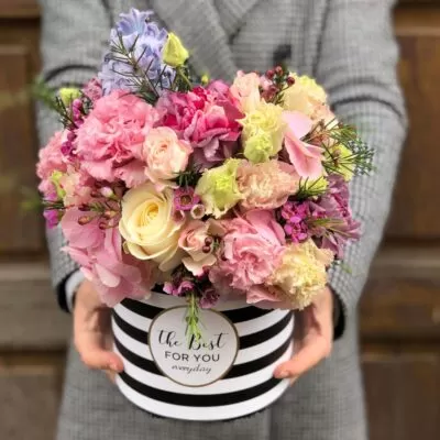 Aranjament floral Cutia Primaverii