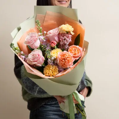 Buchet-Delicat-in-Nuante-Pastel