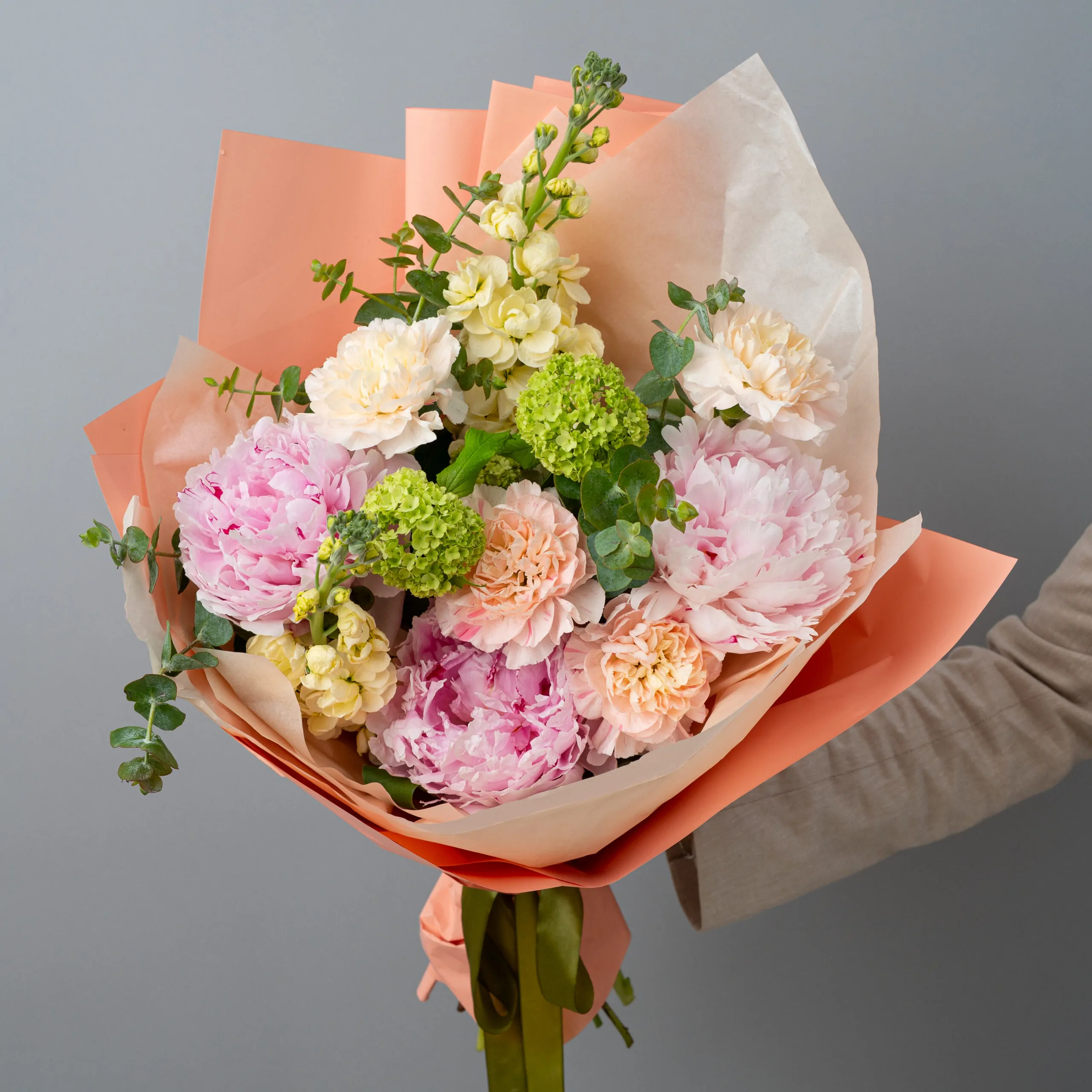 Buchet Pastel Garden cu bujori-1
