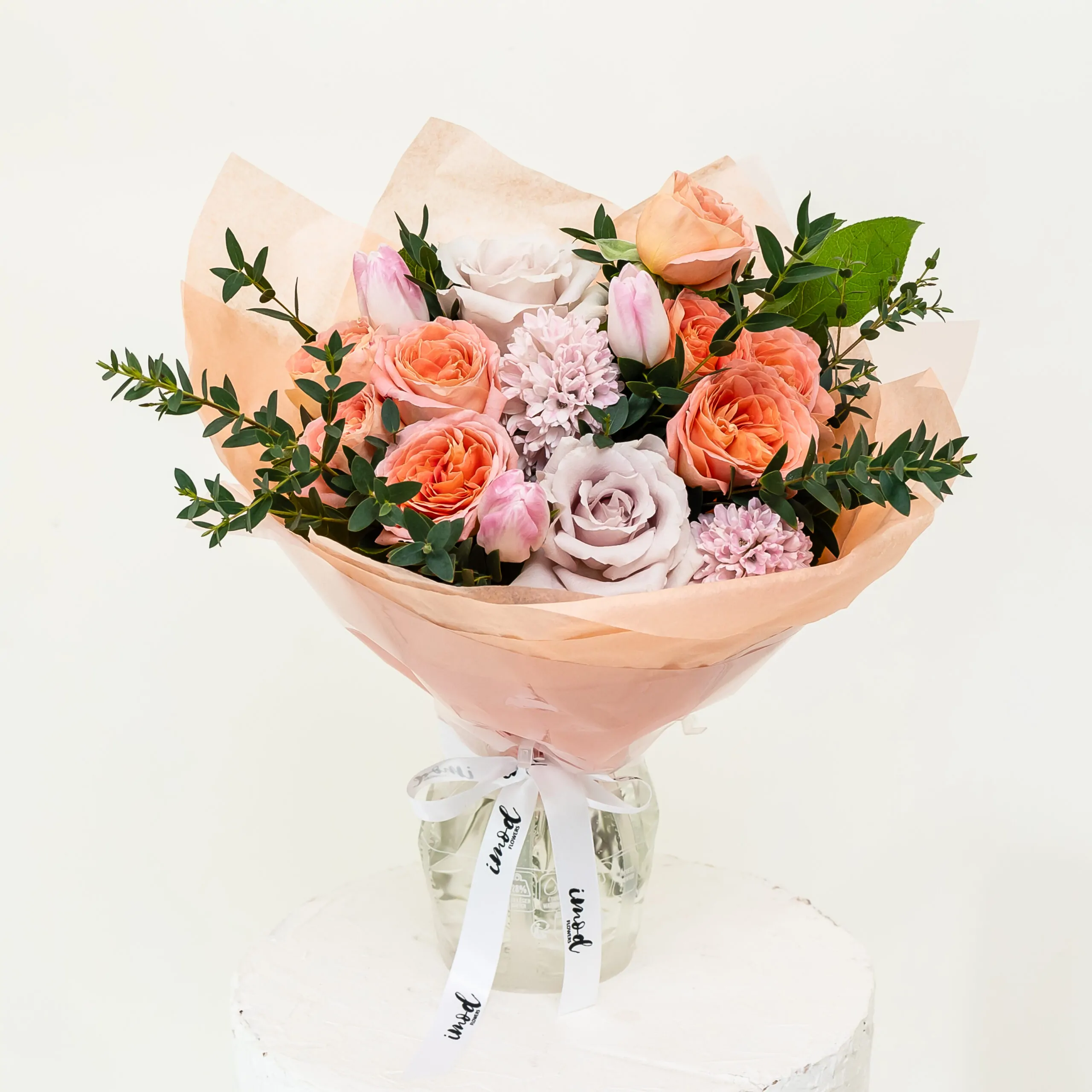 Buchet Pastel cu Minitrandafiri, Lalele si Zambile