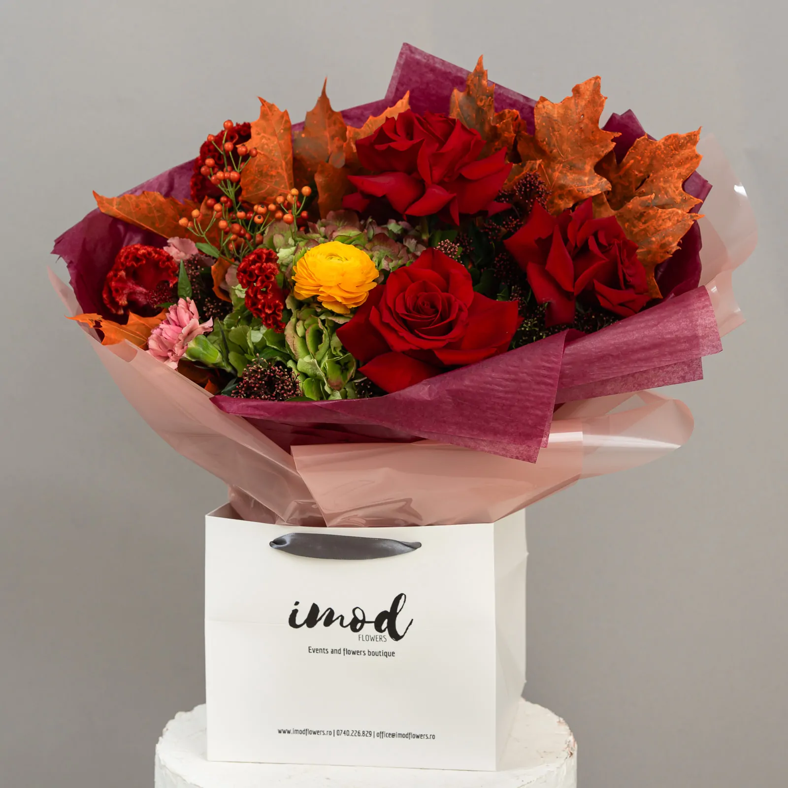 Buchet Toamna Aramie cu Hortensie, Trandafiri si Ranunculus