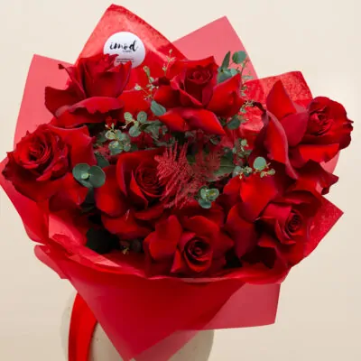 Buchet cu 7 Trandafiri rosii speciali