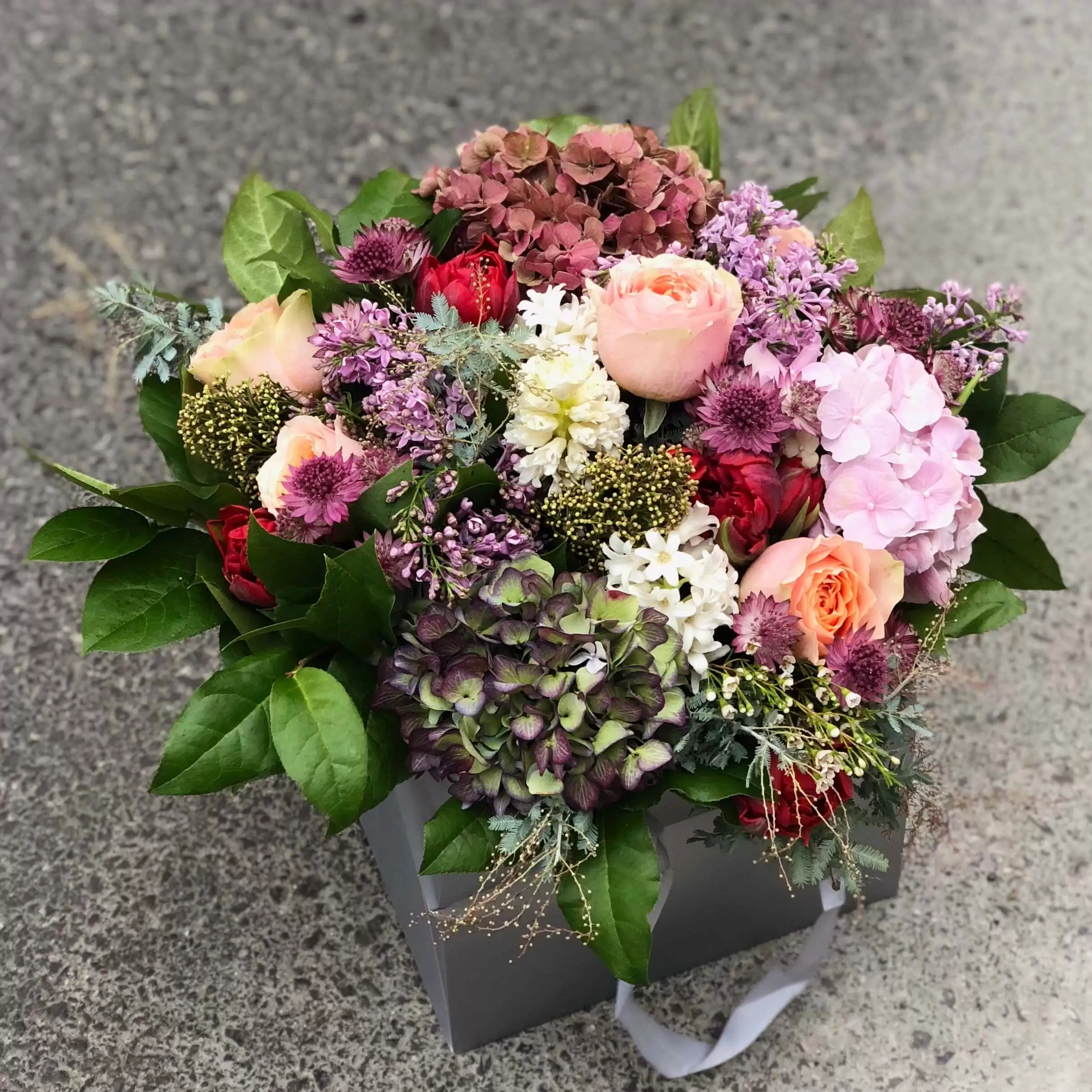 Buchet cu flori in culorile toamnei