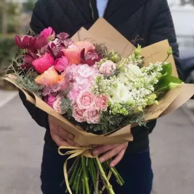 Buchet de flori surpriza dulce