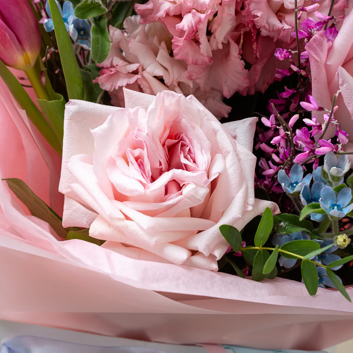 Buchetul-de-flori-Viata-in-roz-2