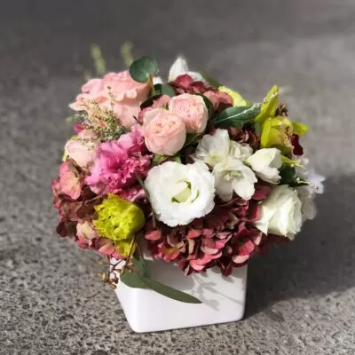 aranjament cu hortensia roz 1