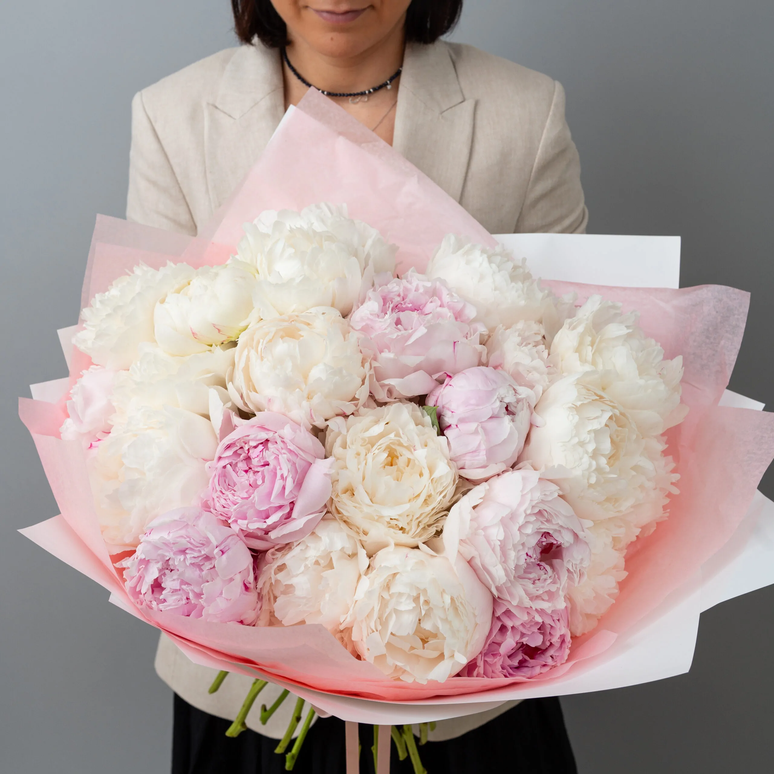 buchet-ivory-blush-bujori-premium-imod-2