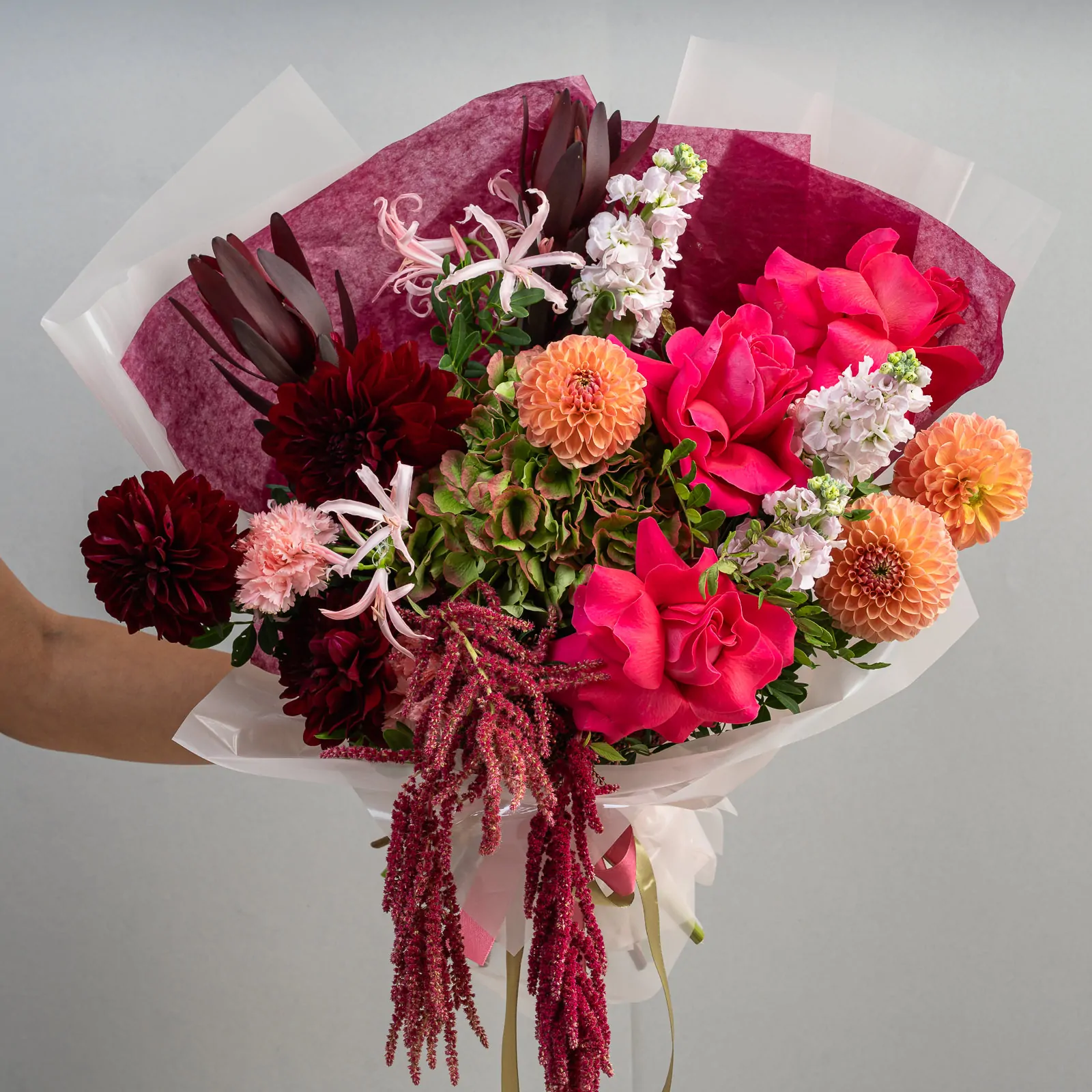 Buchet Toamna Vibranta cu Hortensie, Trandafiri si Dalie - imagine 2