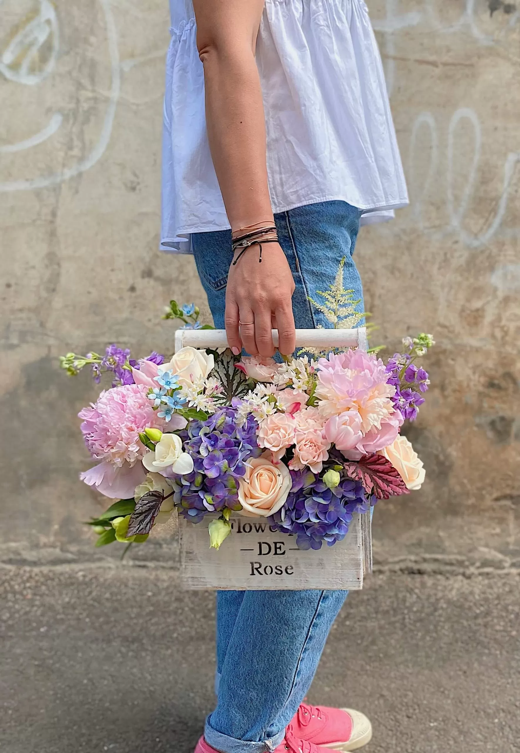 cos cu lalele roz 1 1 scaled