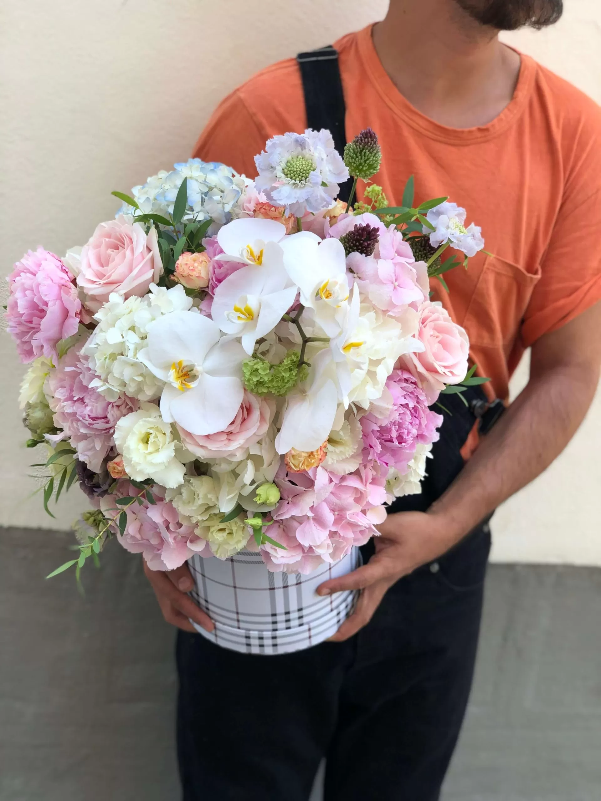 cutie cu flori pastelate scaled